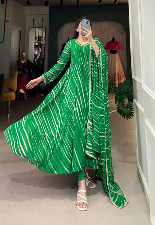 Leheriya Flow Kurta Set